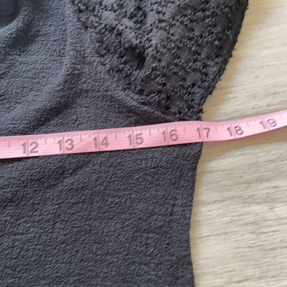 Madewell Texture &Thread Eyelet Mix Ruffle Top - Picture 10 of 11